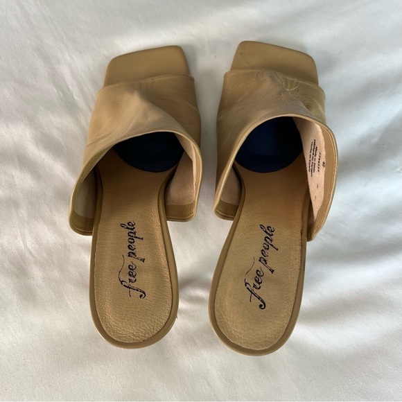 Free People Cara Beige Ruched Leather Square Toe Slip On Mules - Picture 2 of 11